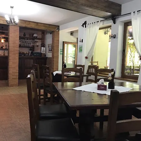 Gasthuis Pensiunea Trei Ponei Corbeni