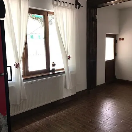 Pensiunea Trei Ponei 3* Corbeni
