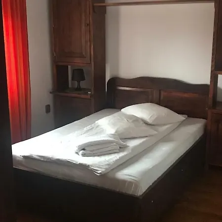 Pensiunea Trei Ponei 3*